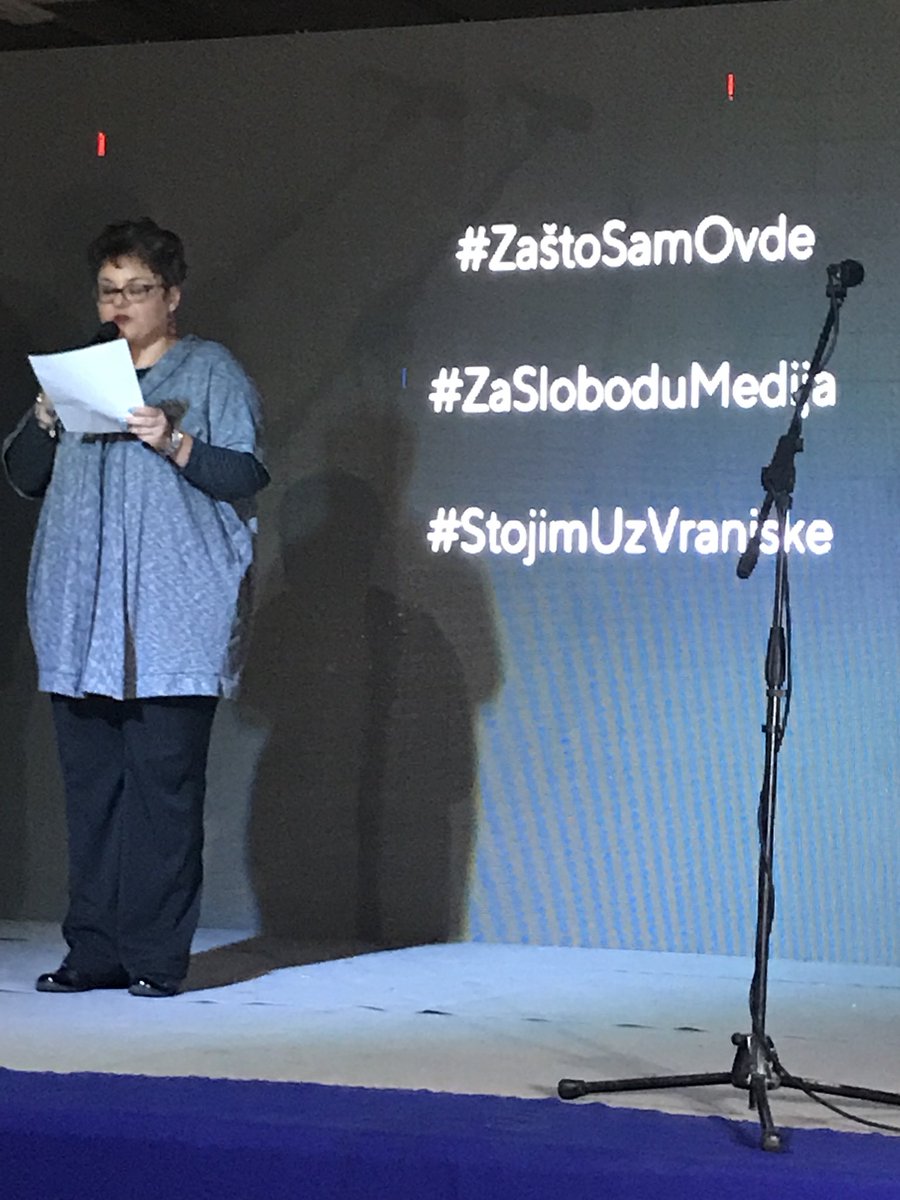 Tamara Skroza: “Srbija u kojoj vlada medijski mrak nije slobodna i demokratska zemlja.”#ZastoSamOvde #ZaSloboduMedija#StojimUzVranjske